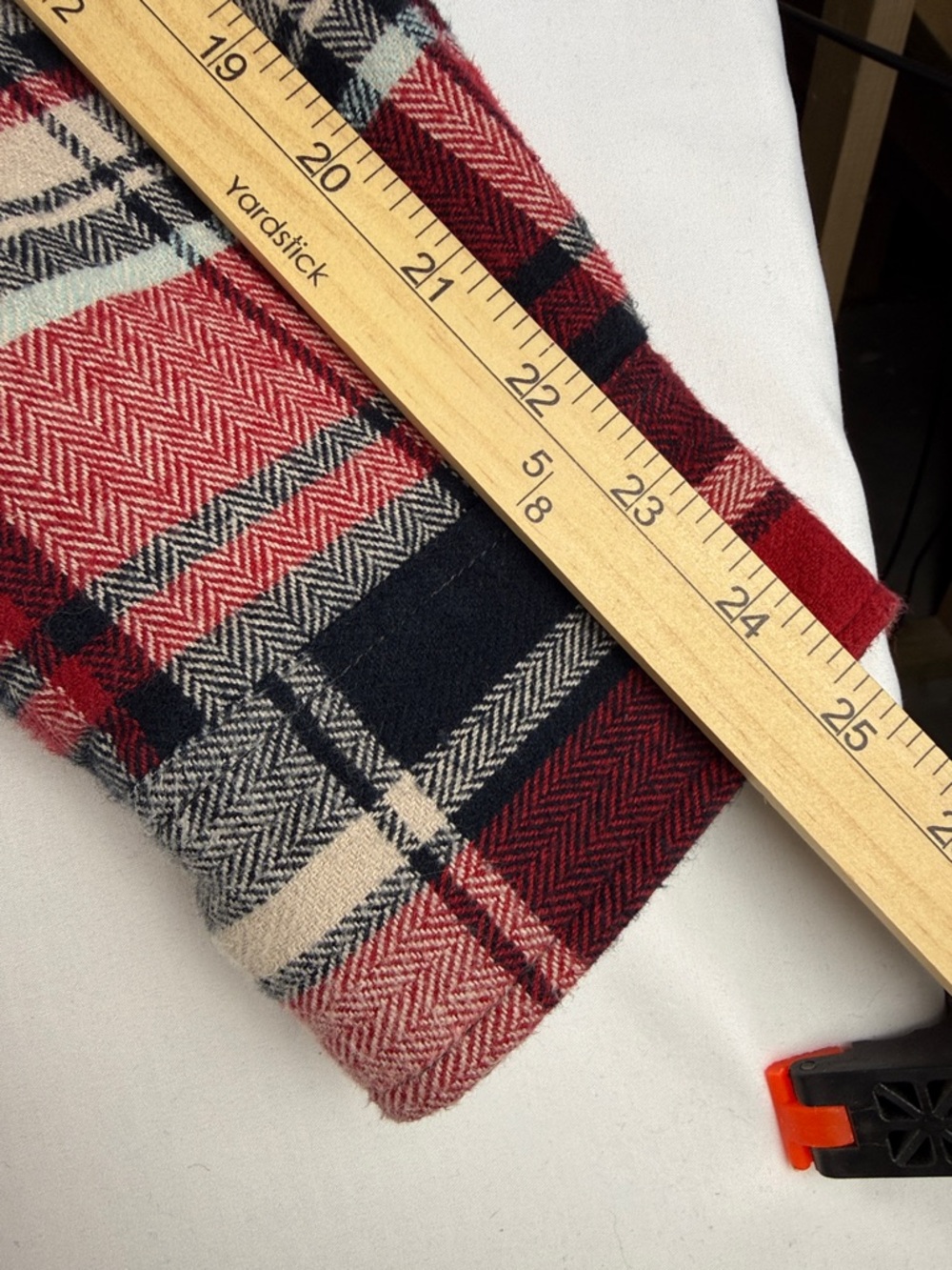 Dakota Grizzly Red & Black Plaid Flannel Button-Up Shirt – Size XL - Picture 5 of 10